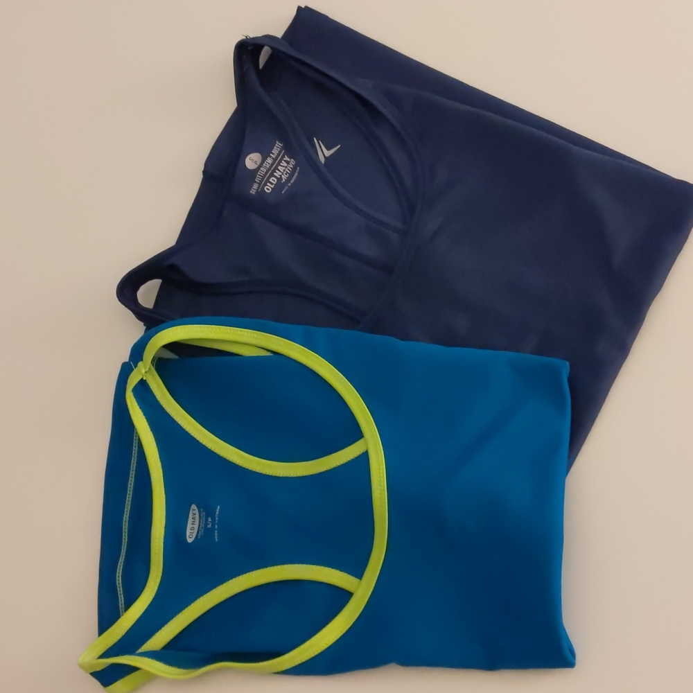 Old Navy Athletic Shirts - Size S